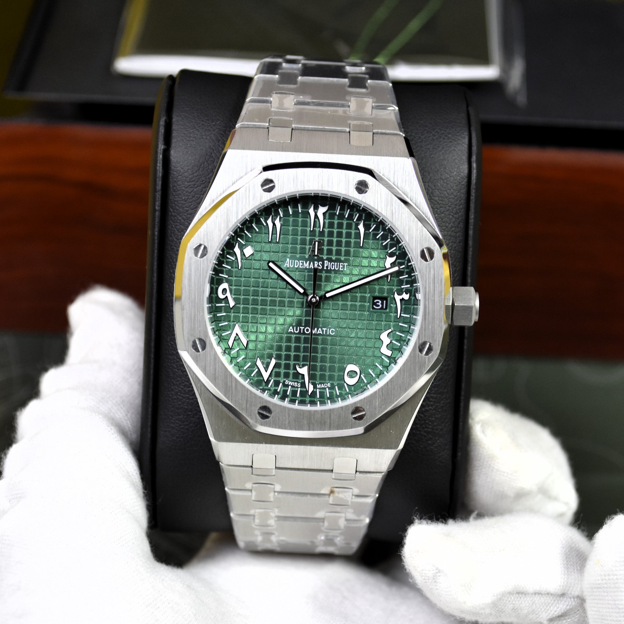 ROYAL OAK AUTO CHAIN SILVER GREEN ARABIC DAIL