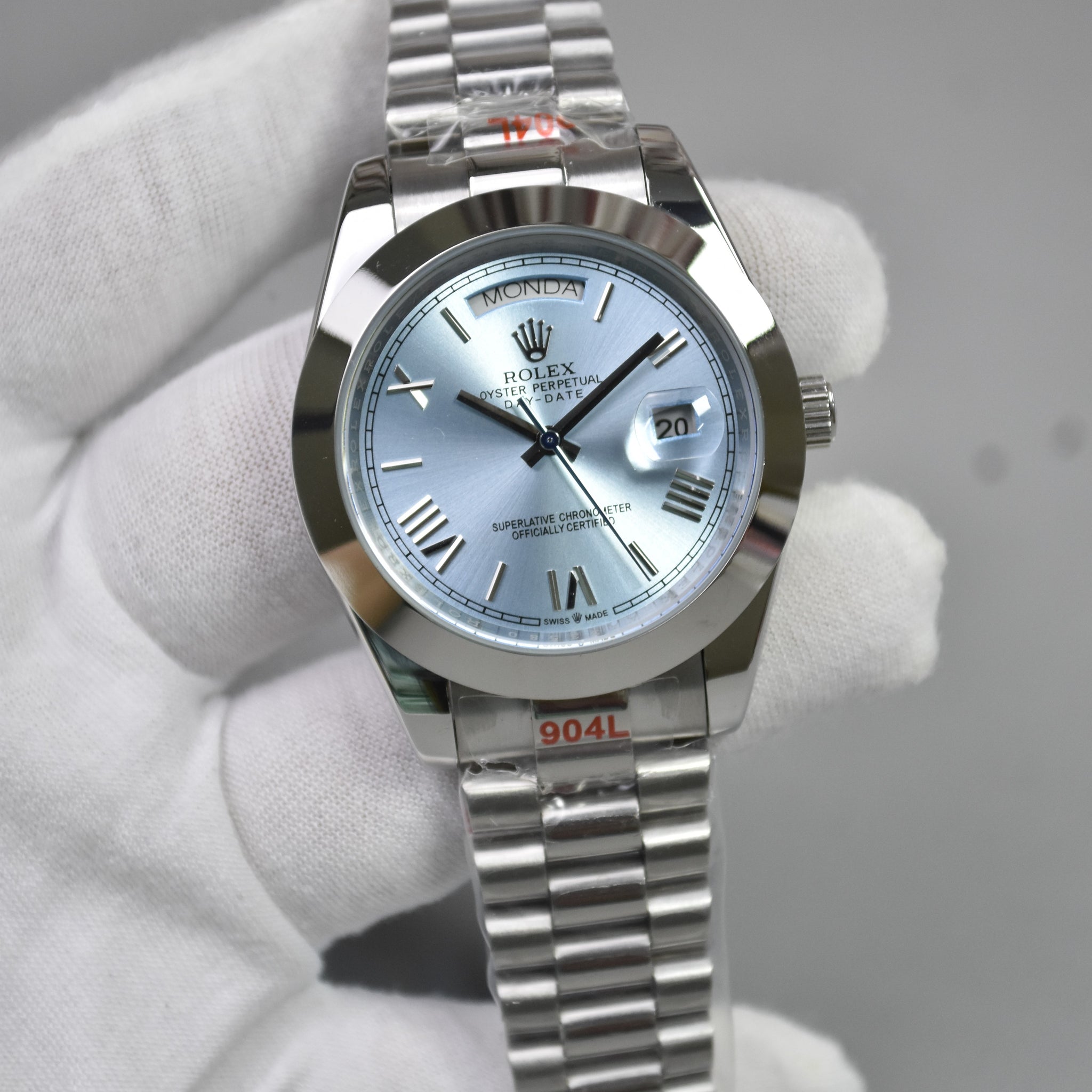 DAYDATE AUTO PRESIDENTIAL ROMAN SILVER ICE BLUE