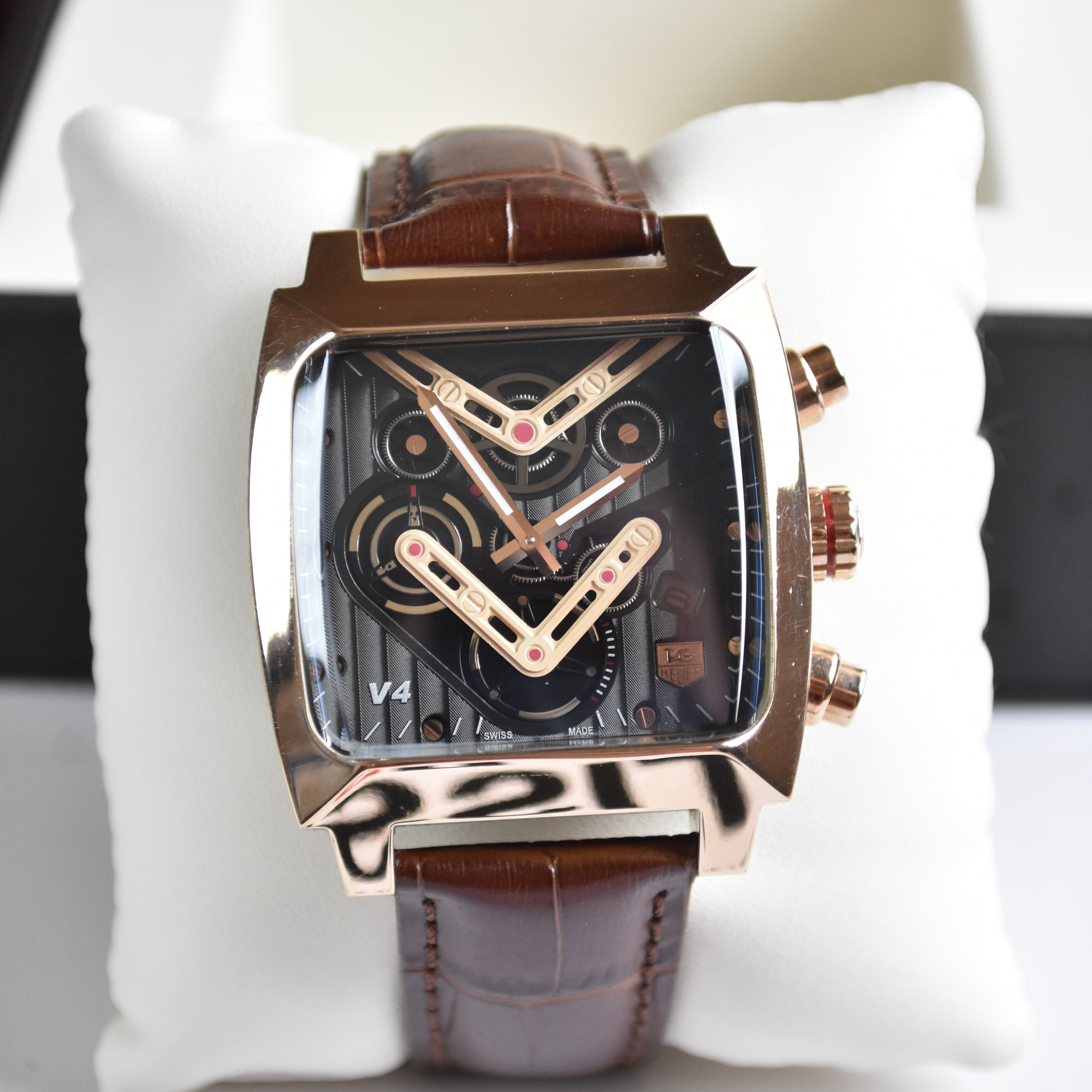 MONACO V4 CHRONO ROSE BLACK DAIL