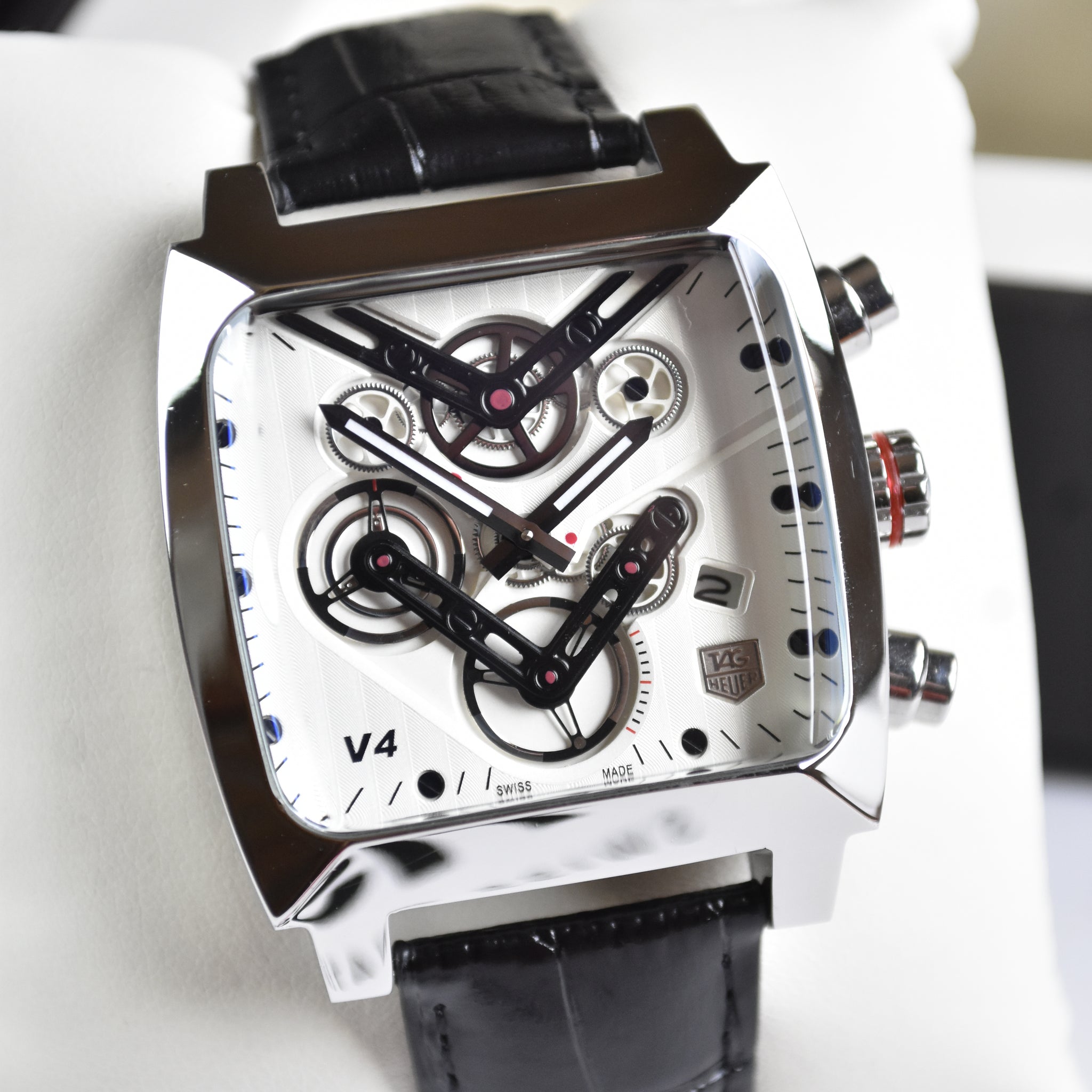 MONACO V4 CHRONO SILVER WHITE DAIL..