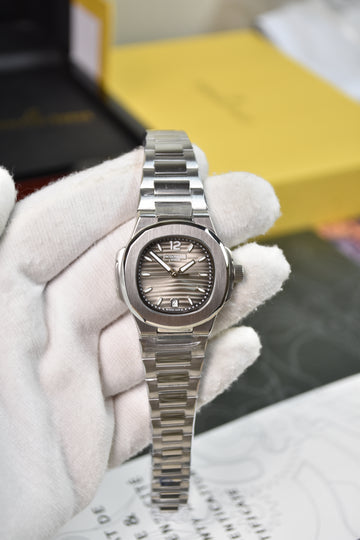 Ladies Nautilus Quartz Silver Grey