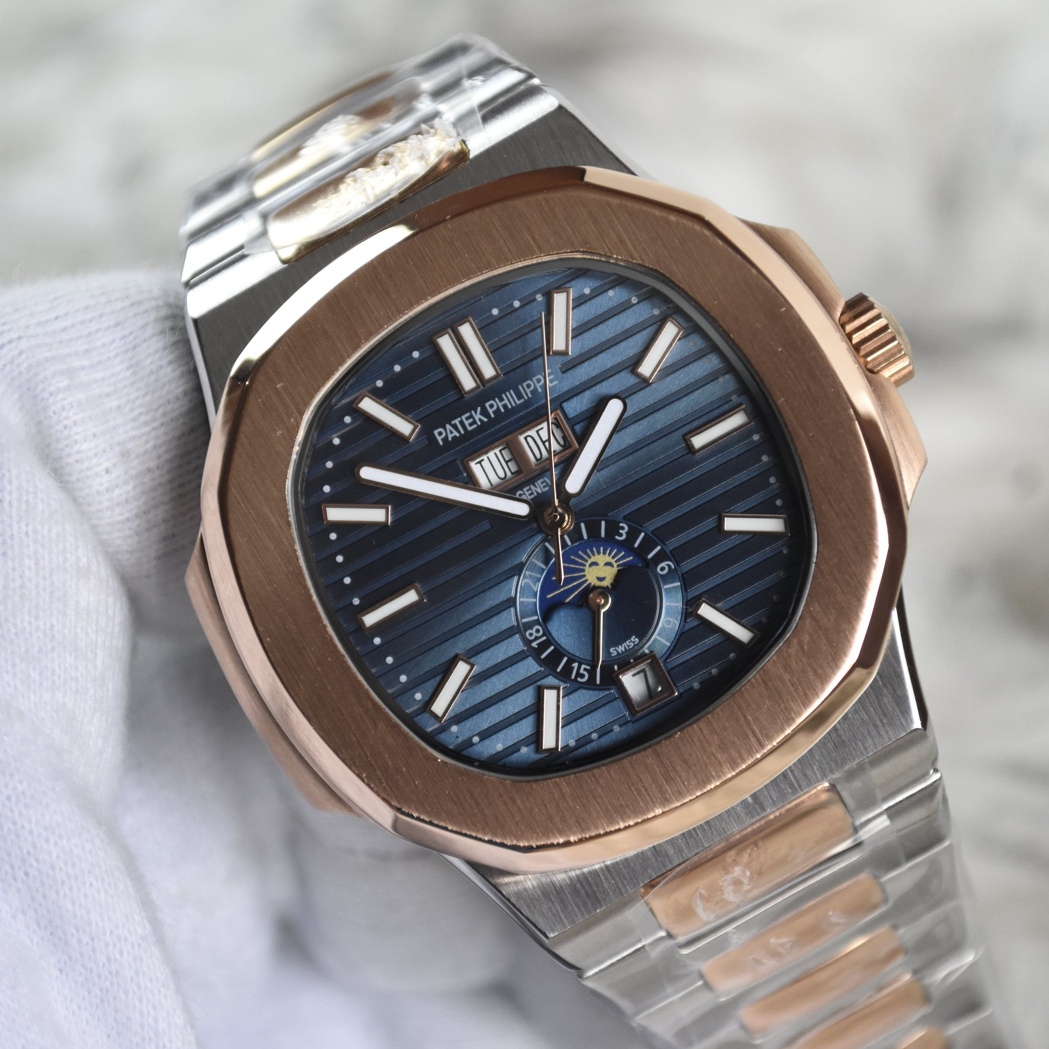 NAUTILUS CALENDER AUTO TWOTONE BLUE (ZP)