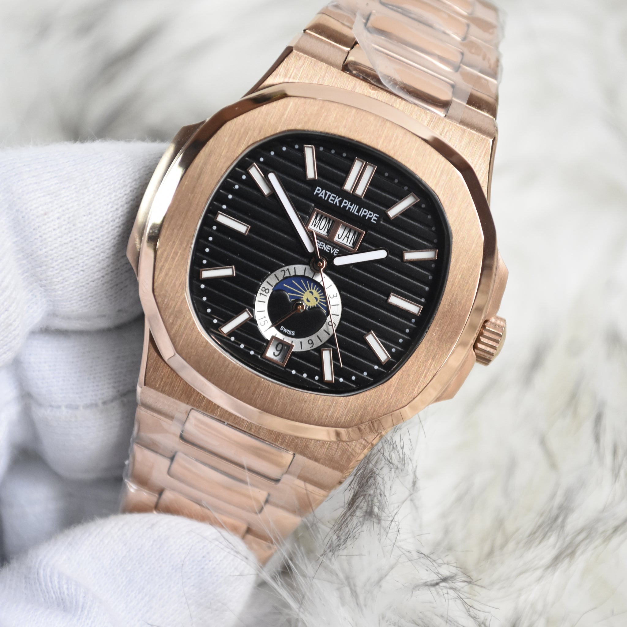 NAUTILUS CALENDER AUTO CHAIN ROSE BLACK (ZP)