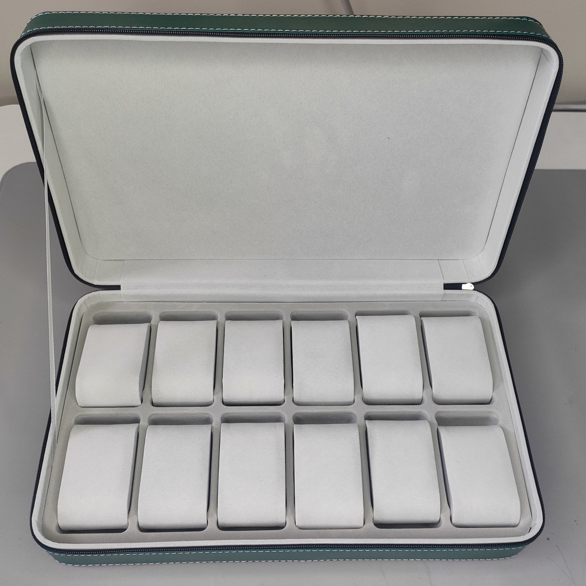 LEATHER ZIP BREIFCASE