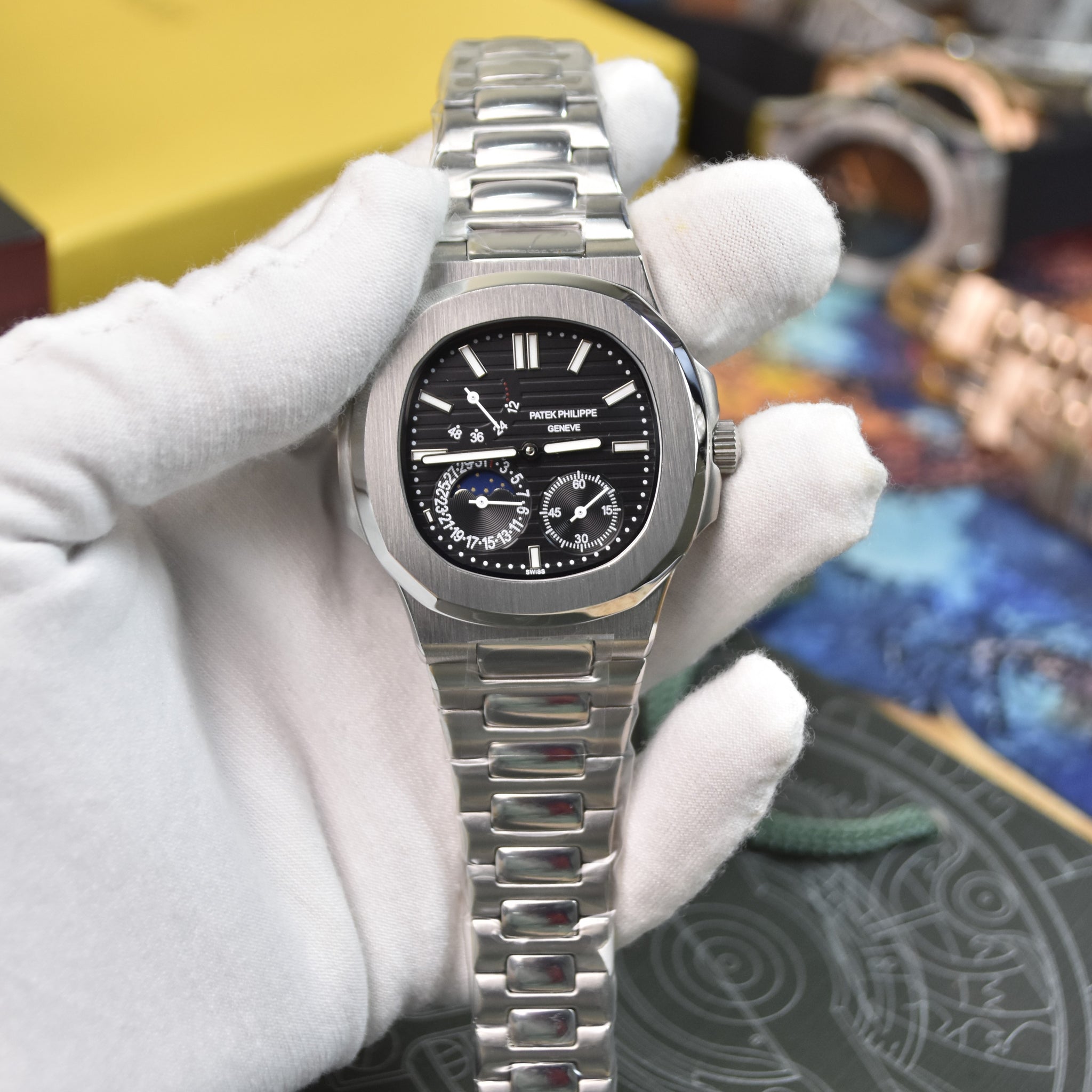 NAUTILIUS POWER RESERVE AUTO SILVER BLACK