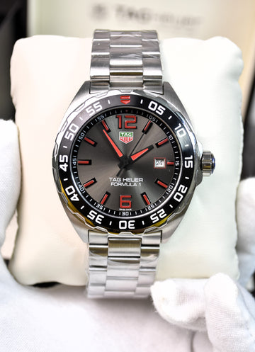 F1 AUTO SILVER GREY RED