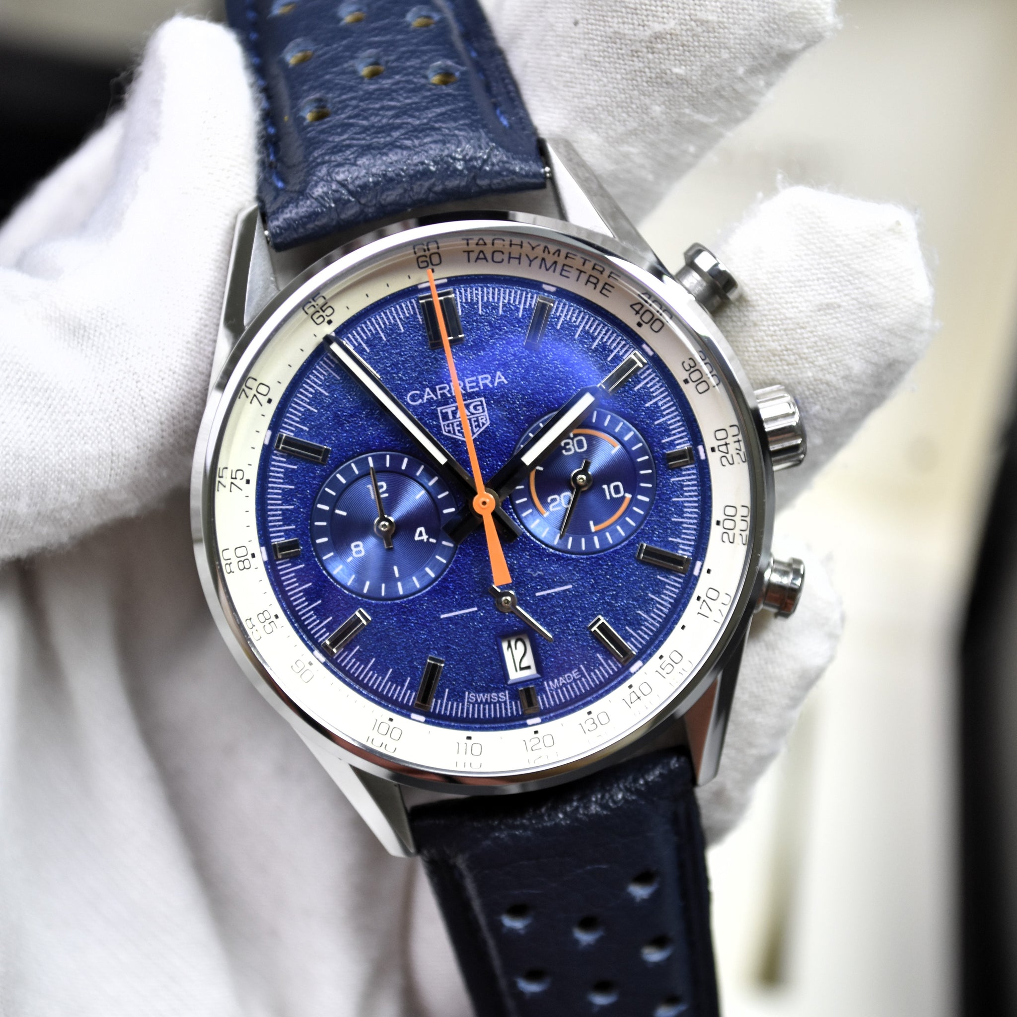 CARRERA 100M CHRONOGRAPH QUARTZ STRAP SHIMMERY BLUE DAIL