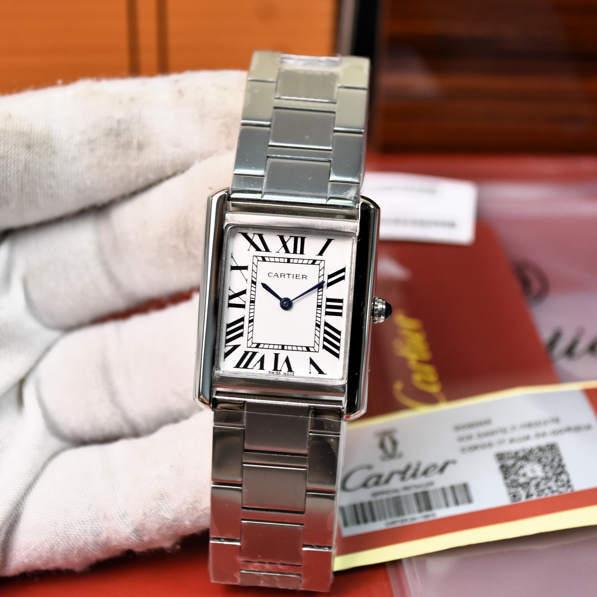 Tank Quartz Chain Silver White Dial 36mm