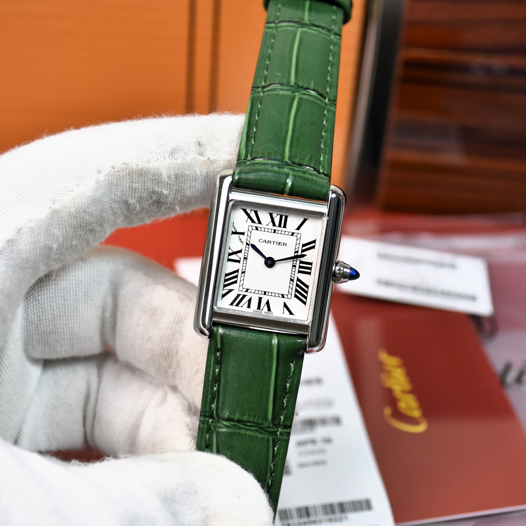 Tank Quartz Silver White Dial 34mm