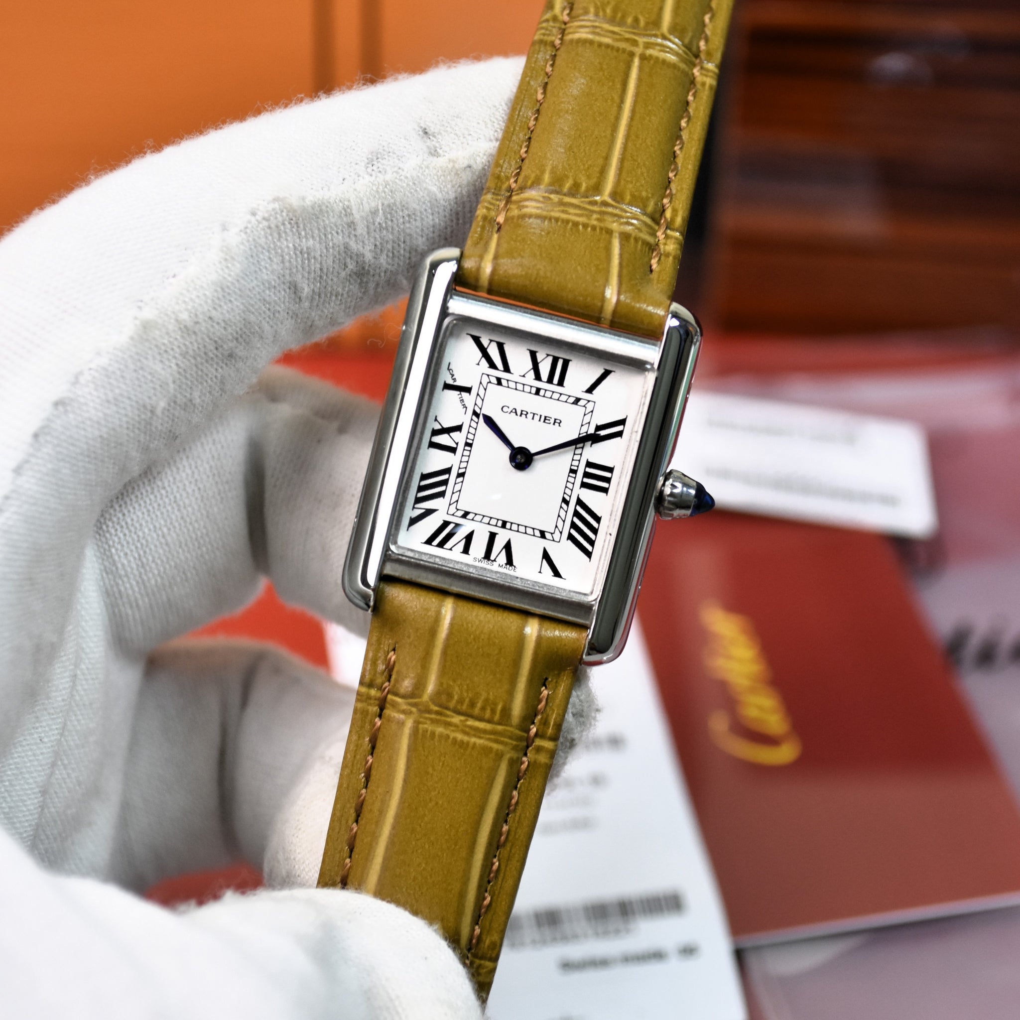 Tank Quartz Silver White Dial 34mm