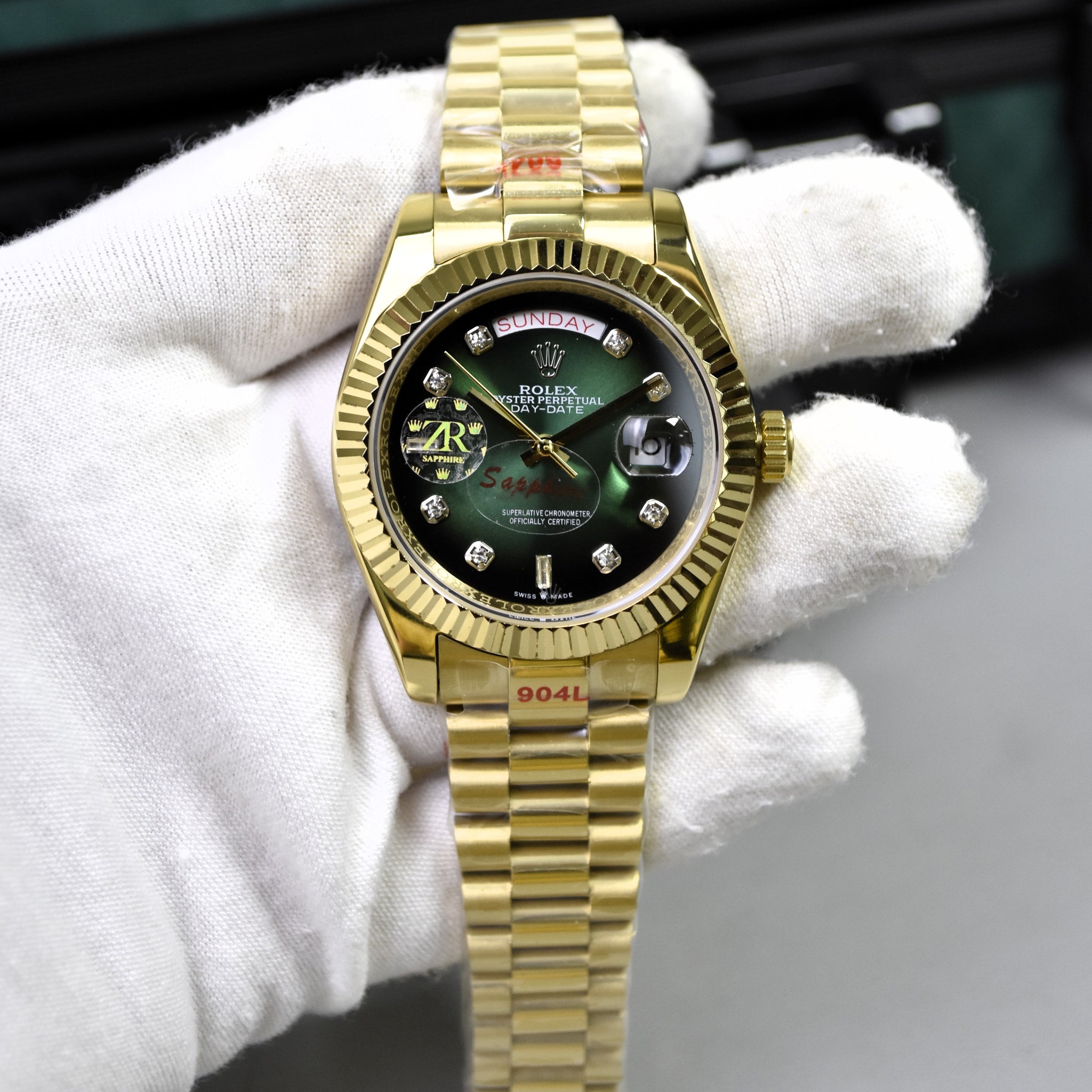 DAYDATE AUTO PRESIDENTIAL GOLD GREEN BLACK STONES