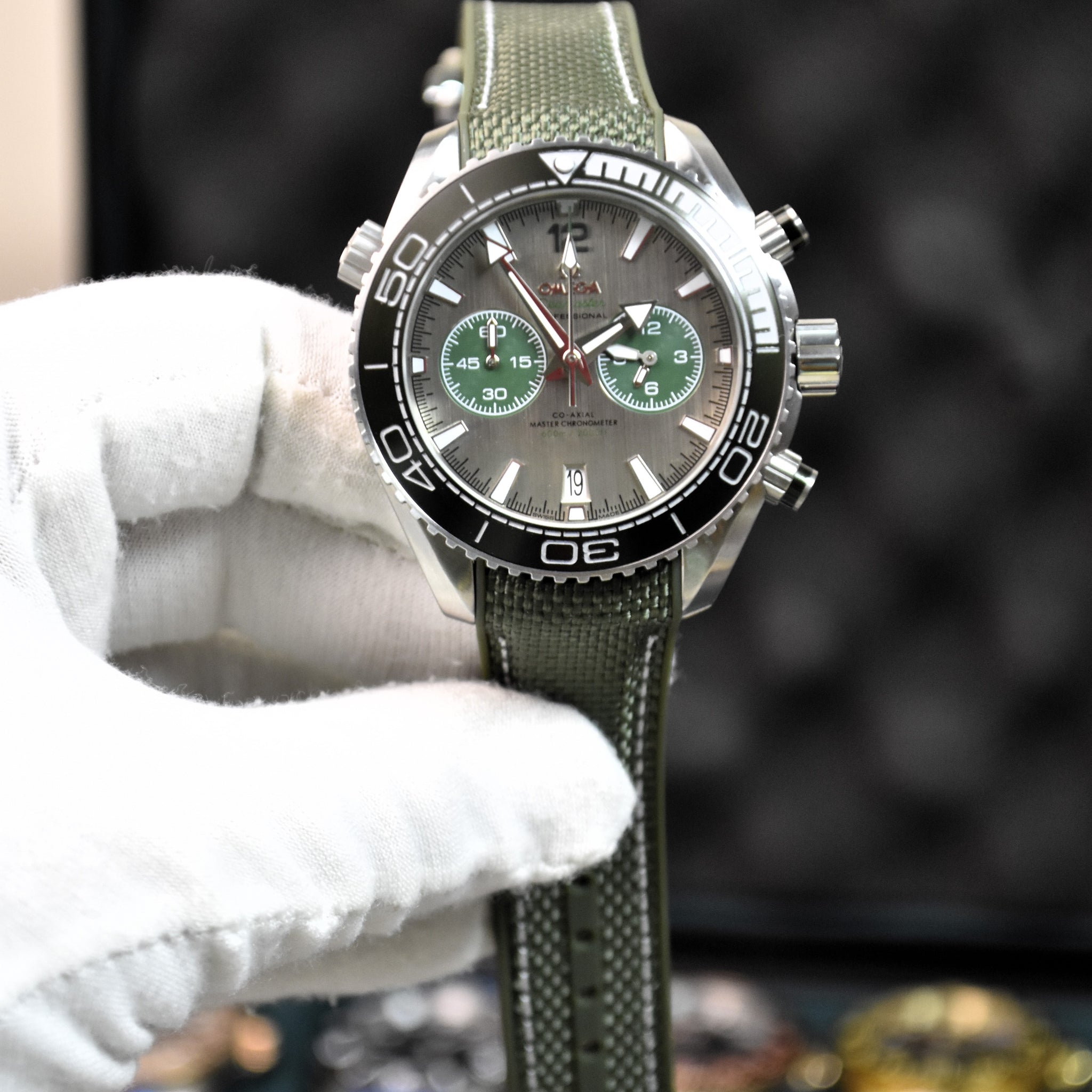 Planet Ocean Chrono Quartz Strap Silver Olive Green