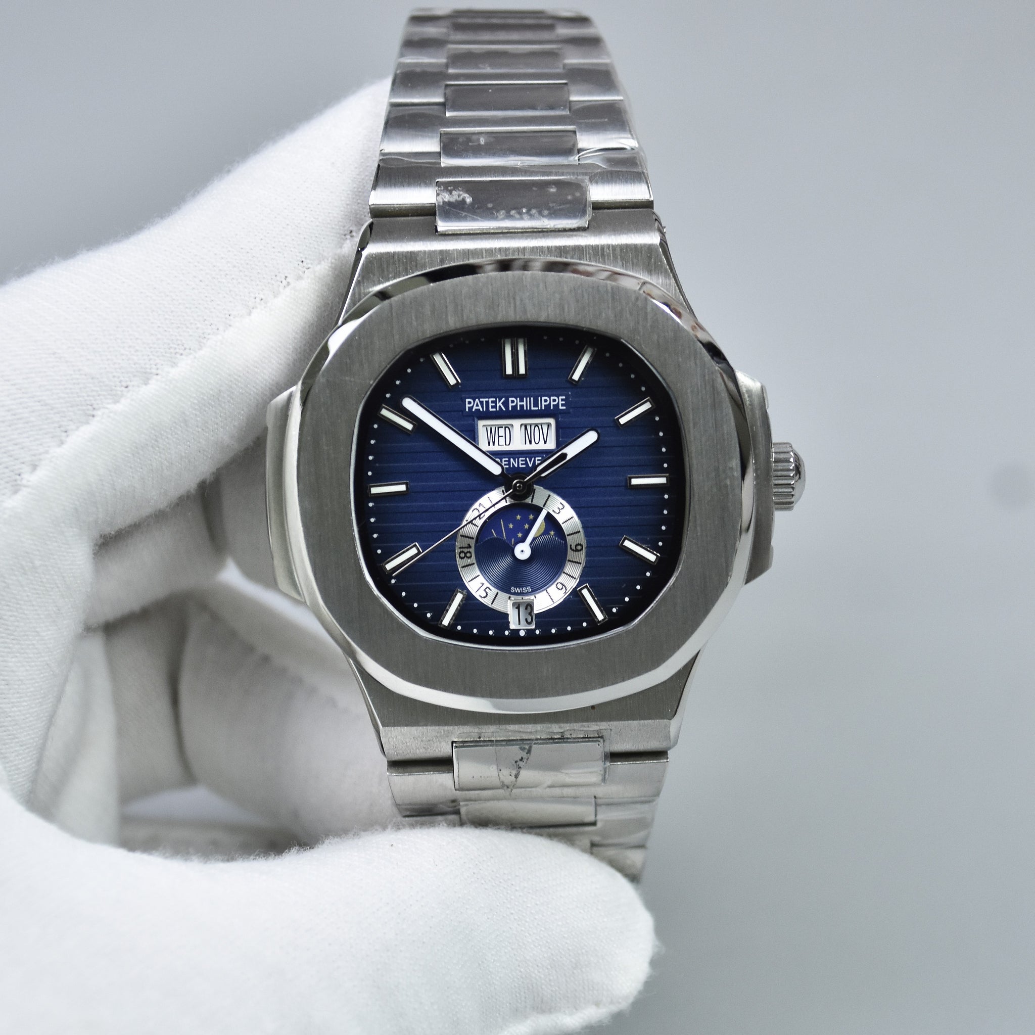 NAUTILUS CALENDER AUTO SILVER BLUE (ZP)