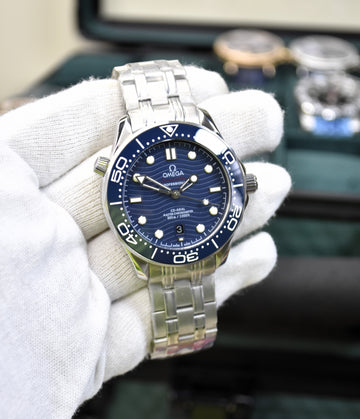 SEAMASTER AUTO SILVER  BLUE DAIL